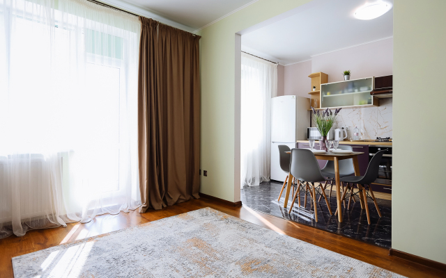 R Line Korolevskij Vorota Flat