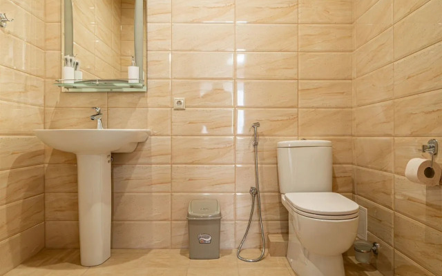 Posutochno S Remontom Flat