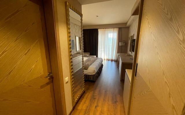Luxury Apartaments Oasis Chakvi, Apartments