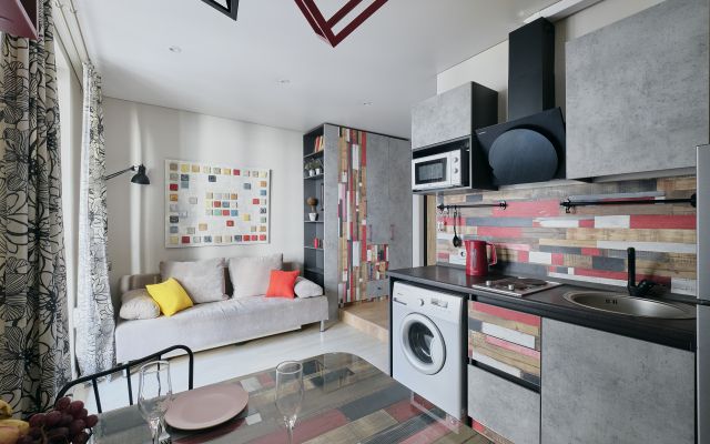 Uyutnaya Studiya V Tsentre Sankt-Peterburga Apartments
