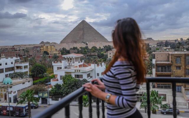 Курортный Отель Tiba Pyramids Hotel