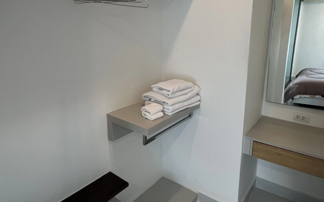 Zcape Condotel Bangtao Beach Apartments