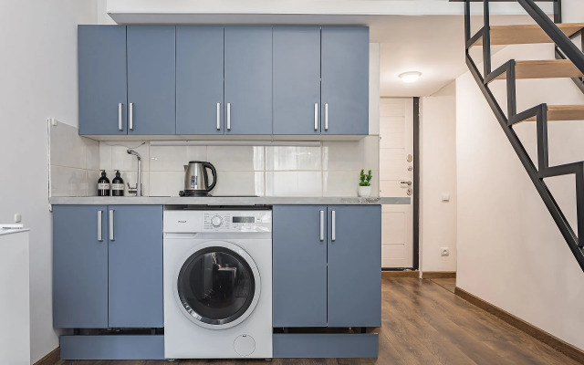 Loft 4 okolo Tts Etazhi Apartments