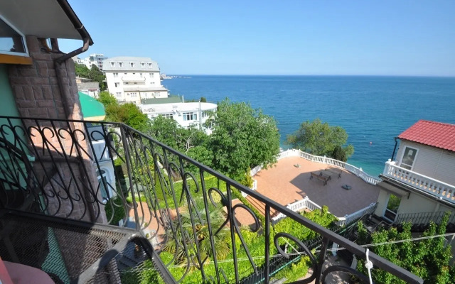 Trekhkomnatnye Na Ulitse Drazhinskogo 23v Apartments
