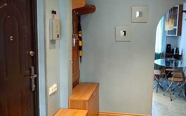 Квартира 3-комнатная на Строителей 37