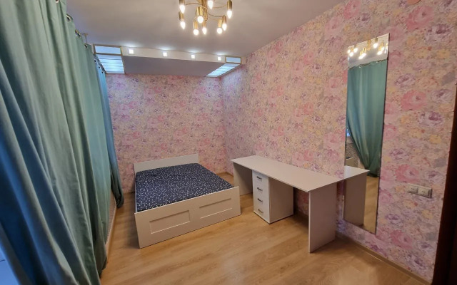 Na Ul. Staronikitskaya 105A Flat