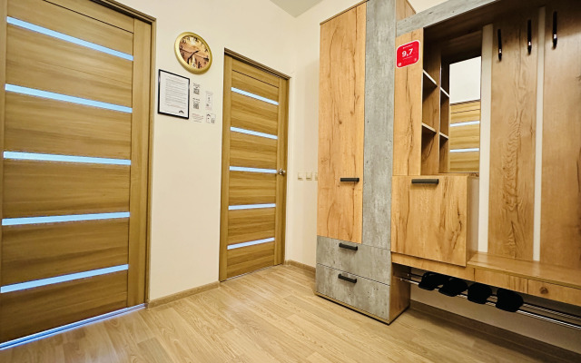 Uutnaya Evro-dvukhkomnatnaya u Naberezhnoy Flat