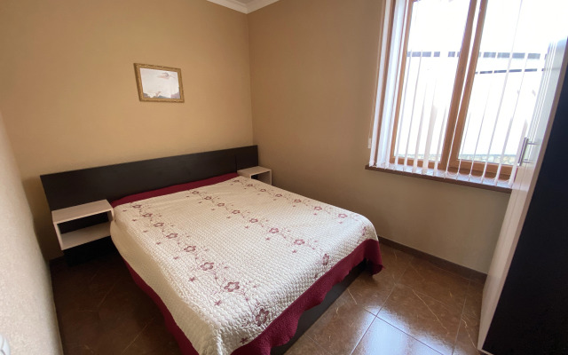 Частный дом с видом на горы