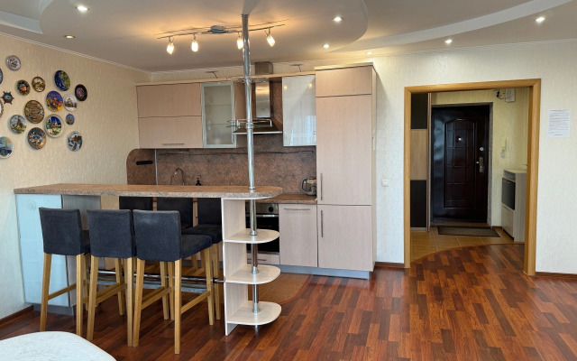 Na Ulitse Sofyi Kovalevskoy 4 Flat