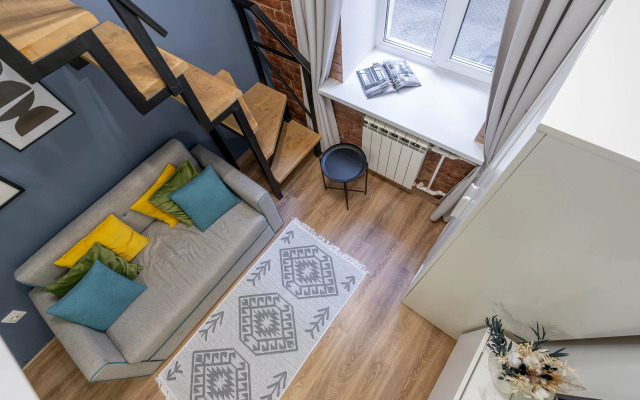 Studiya S Dizaynerskim Remontom V Centre Flat