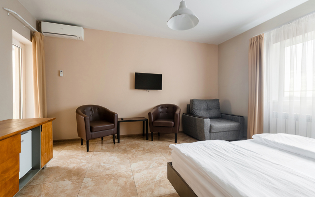 Sun Life Hotel