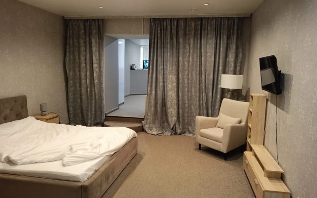 Отель Александровский парк-отель