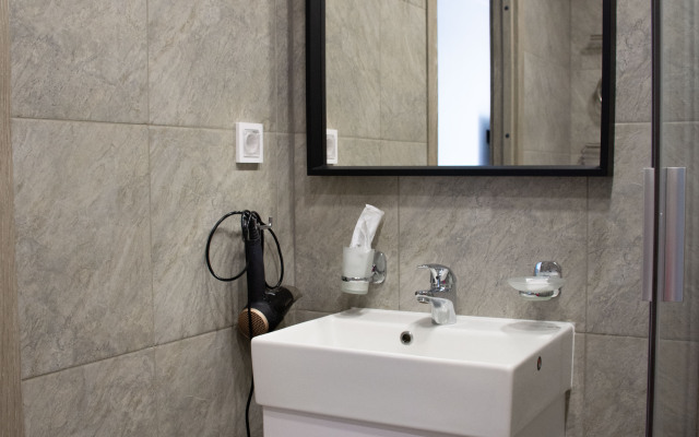 LuxApart U Metro Kupchino Apartment
