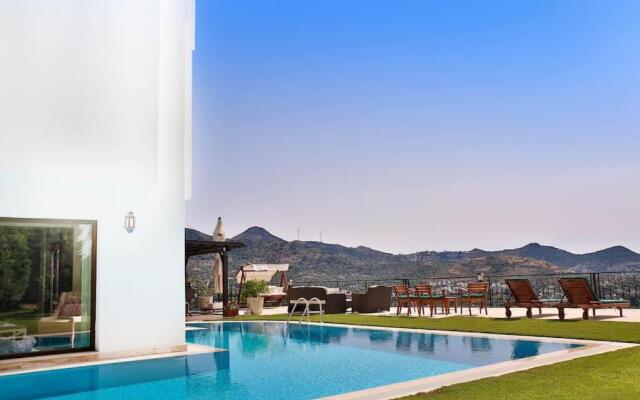 Rana by Important Group Travel Villa