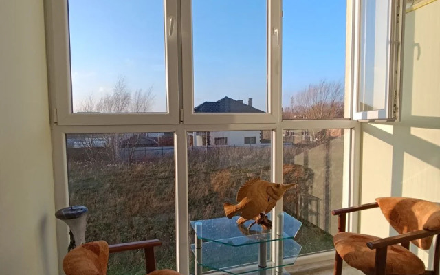 Uyutnaya kvartira u morya Flat