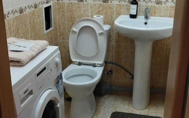 Na Pirogova 1 Apartment