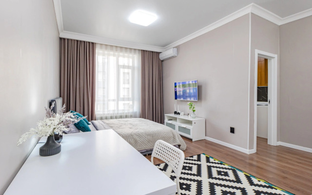 Apartments Svetlye V Tsentre Ryadom S Botanicheskim Sadom