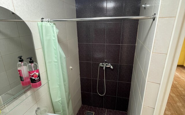 I Son I Dom Buachidze 2/9 Apartments