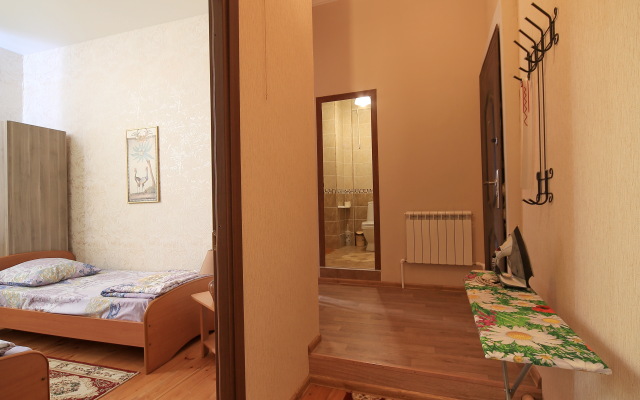 Na Kyizyil-Armeiskoy 17A Private House
