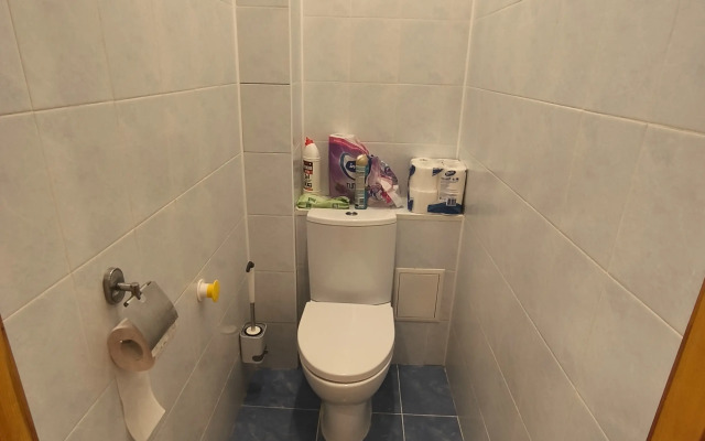 Bolshaya dvushka ryadom s vokzalom Flat