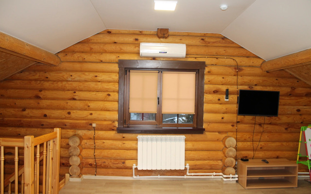 Lyubyatovo 3 km Ot Centra S Banej Na Drovah Guest House