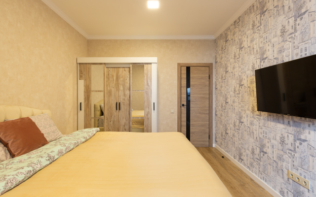 LuxHoll Flat