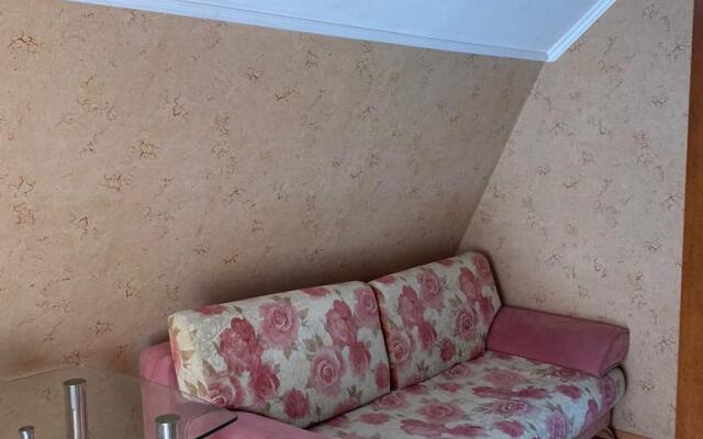 Fly Guest House