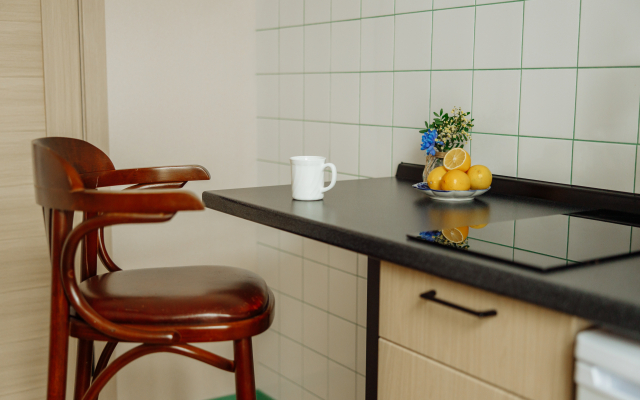Retro Green Apart Flat