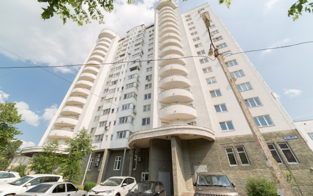 Na Komsomolskoy Koloss Apartments