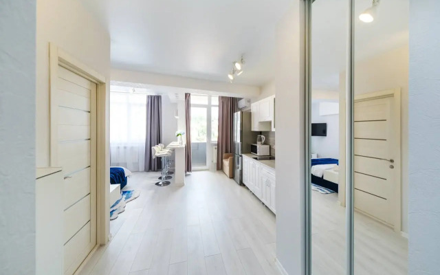 Studiya V 10 Minutakh Ot Morya Flat