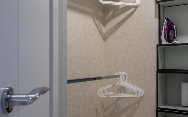 Stilnye s Vidom na Reku Apartments