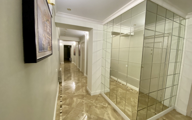 Lux Merilin Monroe Apartments