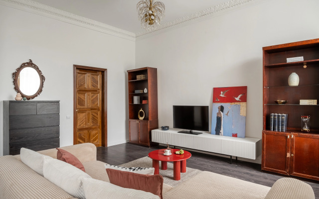 Апартаменты Кварт-Отель, Бережковская Набережная 12