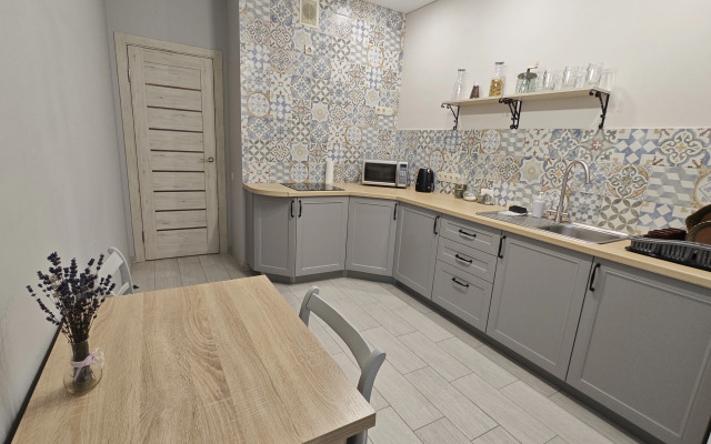 Provence Flat