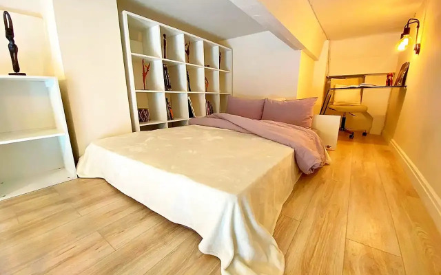 Апартаменты GoldApart на Херсонской