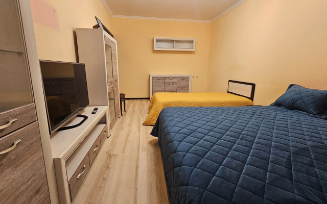 Bolshaya Kvartira Na Borisovke Zona Komforta Flat