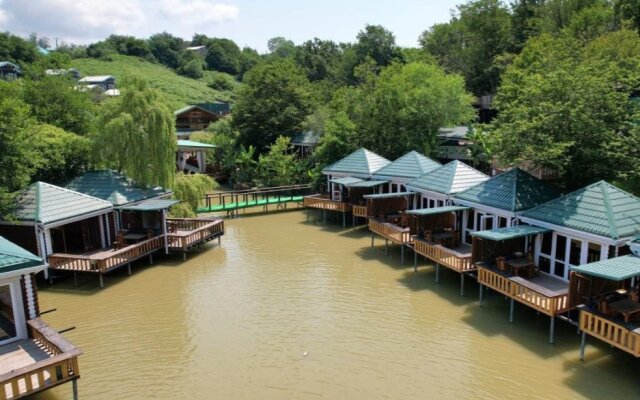 Recreation center Achigvar Lake