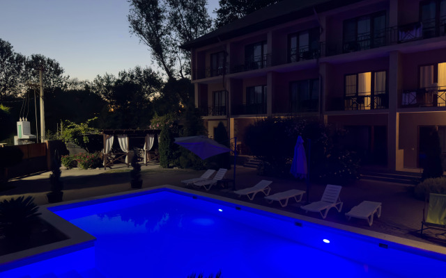 Eco Life Hotel Boutique