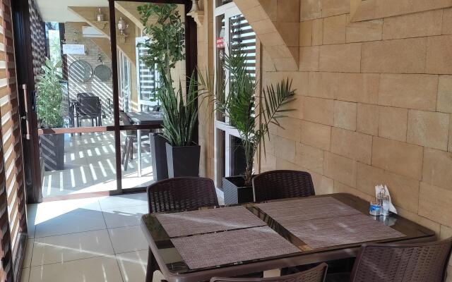 Zarya Hotel