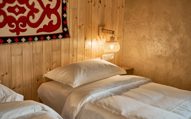 Pristine Hotel