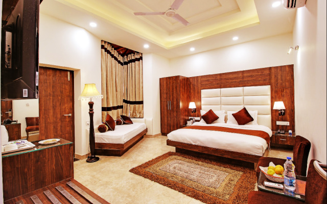 Wood Castle Spa & Resort Hotel