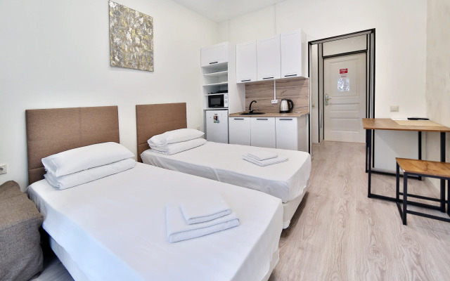 U Morya Pokrovskiy Park Uluchshennaya Apartments