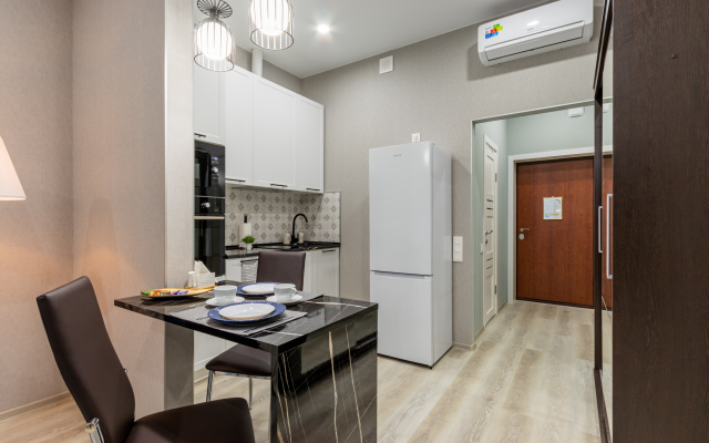 Roomyroom Graf Orlov Studio Flat