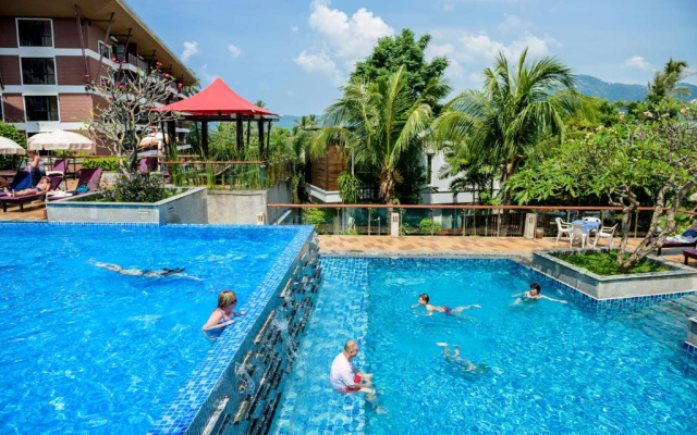 Peach Blossom Resort & Pool Villa