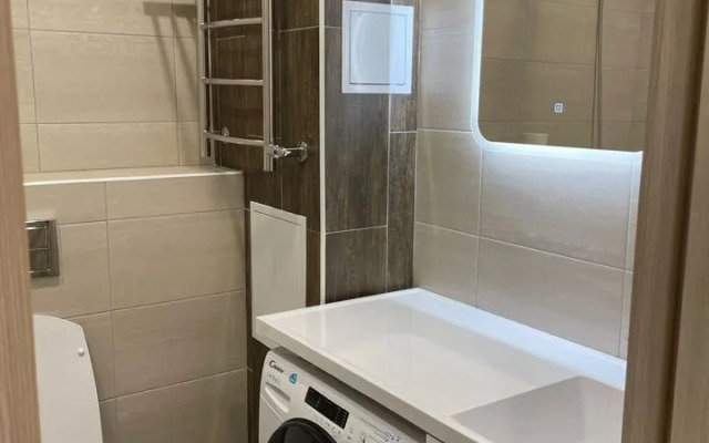 Na Ulitse Sergeya Lemesheva 8 Korp1 Flat