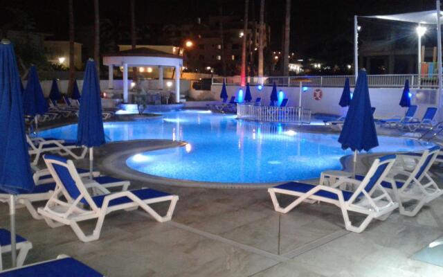 Captain Pier Hotel