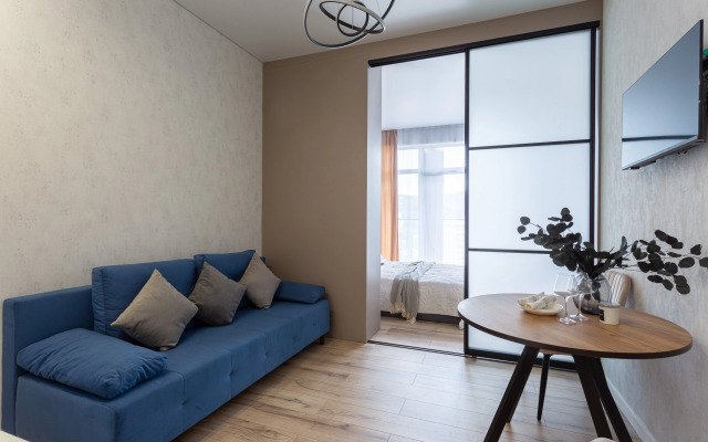 Stilnaya S Balkonom U Morya Alleya 272/3 Flat