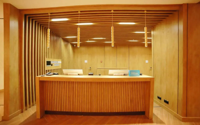 Отель Hilton Garden Inn Termez Airitom