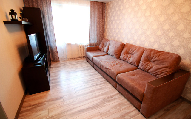 2kh Komnatnye Apartamenty U Zhd Vokzala Flat