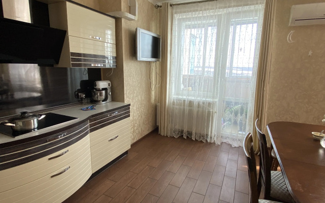 Квартира Просторная трешка с видом на лес